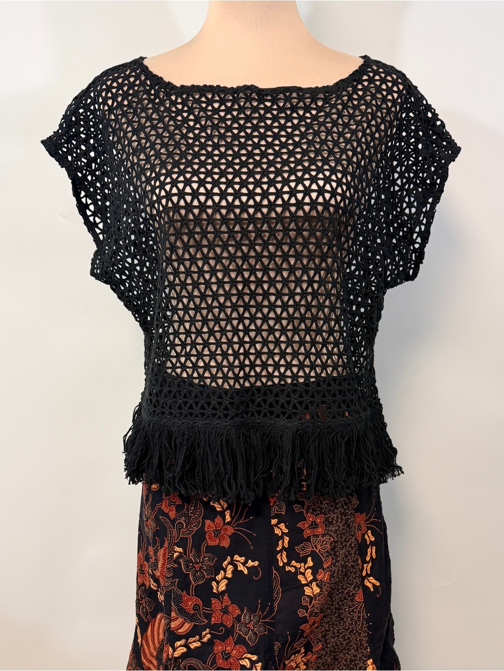 Banana‎ Republic Black Crochet Fringe Top Boho Festival Knit Y2K Med Oversized